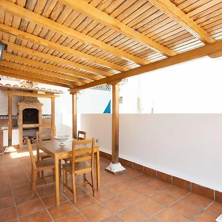 Home2book Comfort Getaway Terrace & Bbq, * Radazul