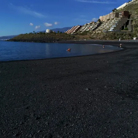 Home2book Comfort Getaway Terrace & Bbq, Prázdninový dům *