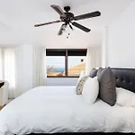 Home2book Comfort Getaway Terrace & Bbq, Дом отдыха