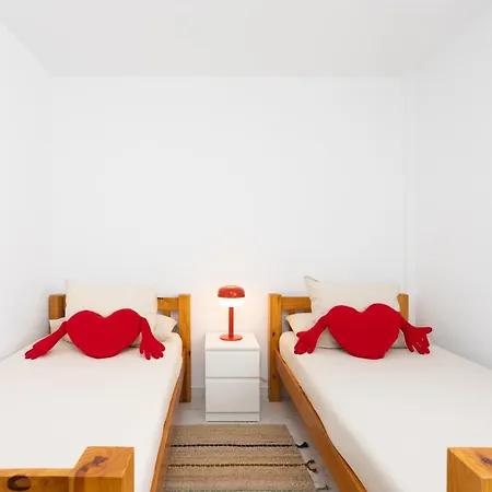 Home2book Comfort Getaway Terrace & Bbq, Feriehus *