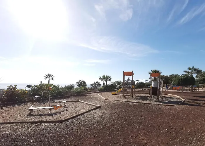 Home2book Comfort Getaway Terrace & Bbq, Radazul