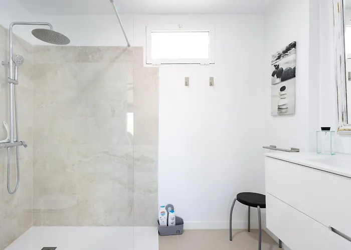 Home2book Comfort Getaway Terrace & Bbq, *