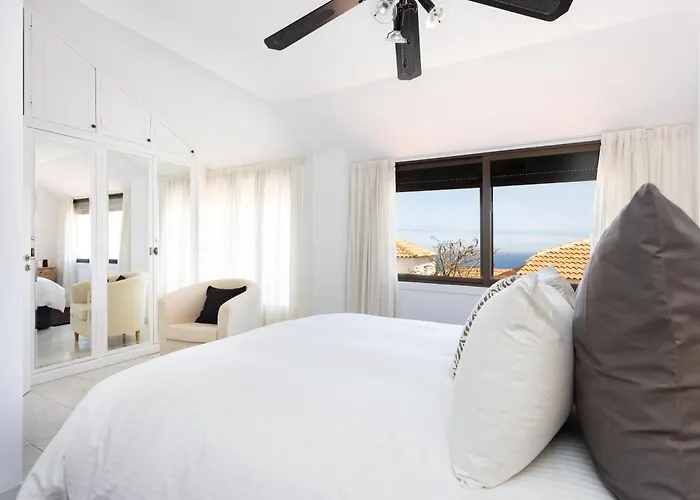 Home2book Comfort Getaway Terrace & Bbq, Radazul