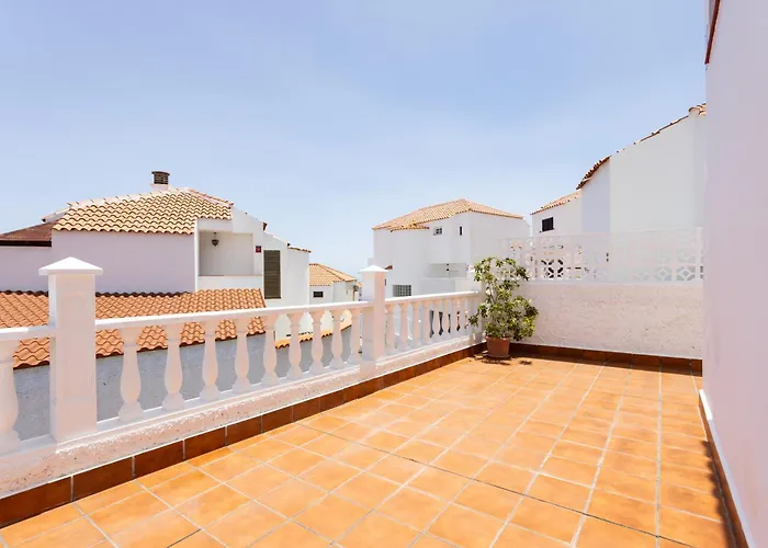 Home2book Comfort Getaway Terrace & Bbq, Dom wakacyjny *