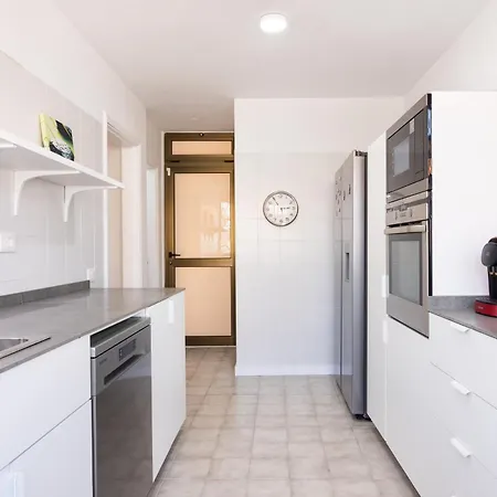 Home2book Comfort Getaway Terrace & Bbq, Feriehus Radazul