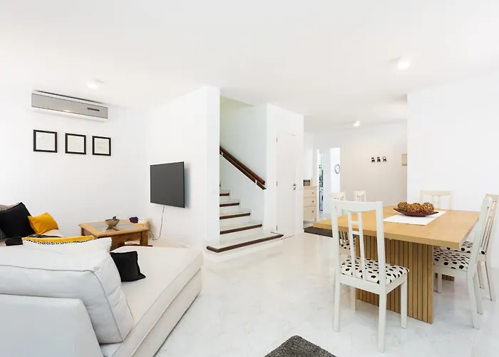 Сasa de vacaciones Home2book Comfort Getaway Terrace & Bbq, Radazul