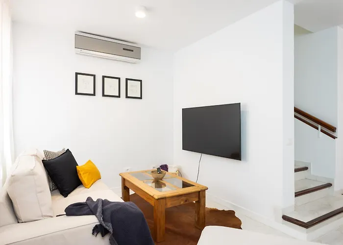 Home2book Comfort Getaway Terrace & Bbq, Сasa de vacaciones *